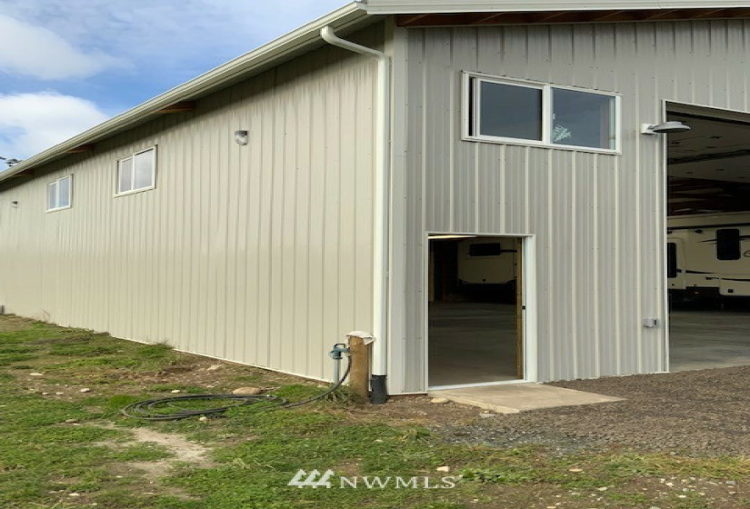 2450 Marrowstone, Nordland, Washington 98358, 3 Bedrooms Bedrooms, ,2 BathroomsBathrooms,Residential,For Sale,Marrowstone,NWM1883435