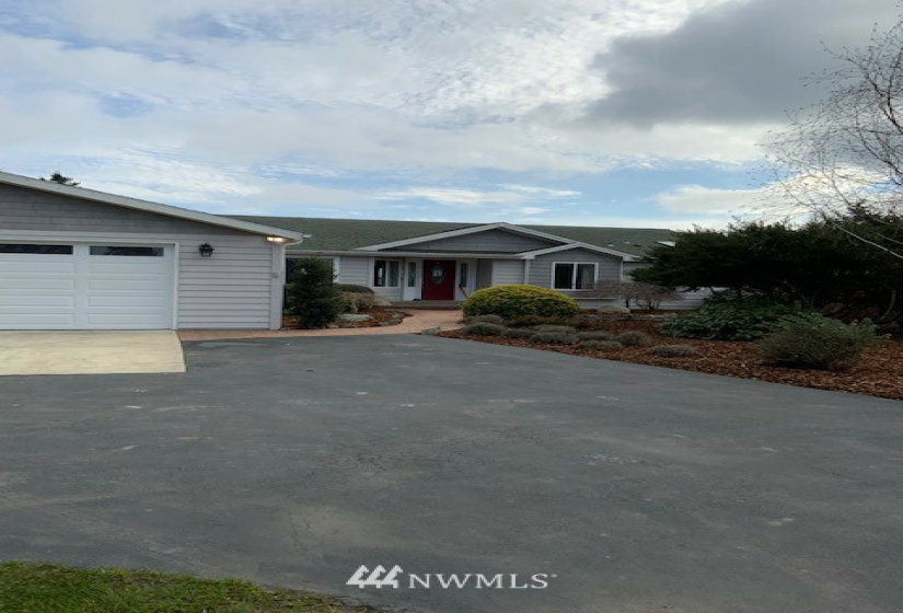 2450 Marrowstone, Nordland, Washington 98358, 3 Bedrooms Bedrooms, ,2 BathroomsBathrooms,Residential,For Sale,Marrowstone,NWM1883435