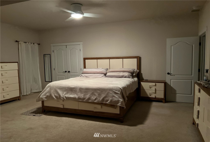 2450 Marrowstone, Nordland, Washington 98358, 3 Bedrooms Bedrooms, ,2 BathroomsBathrooms,Residential,For Sale,Marrowstone,NWM1883435