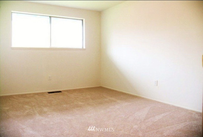 20809 125th, Kent, Washington 98031, 4 Bedrooms Bedrooms, ,1 BathroomBathrooms,Residential,For Sale,125th,NWM1883381