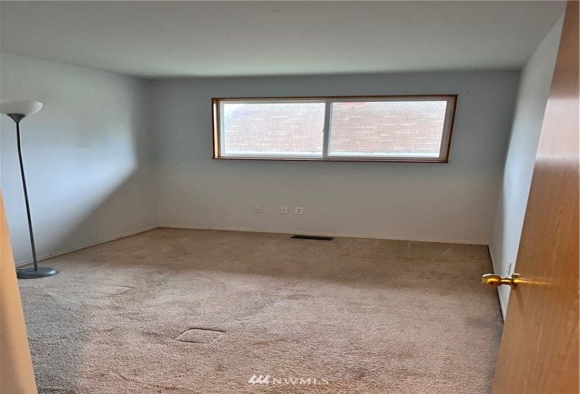 20809 125th, Kent, Washington 98031, 4 Bedrooms Bedrooms, ,1 BathroomBathrooms,Residential,For Sale,125th,NWM1883381