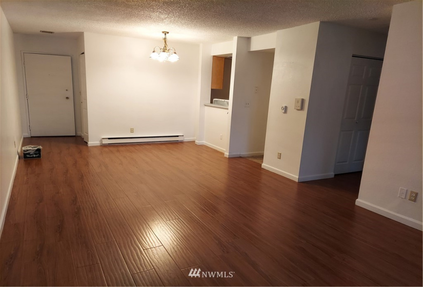 14665 34th, Bellevue, Washington 98007, 1 Bedroom Bedrooms, ,1 BathroomBathrooms,Residential,For Sale,Bellevue Manor,34th,NWM1882579