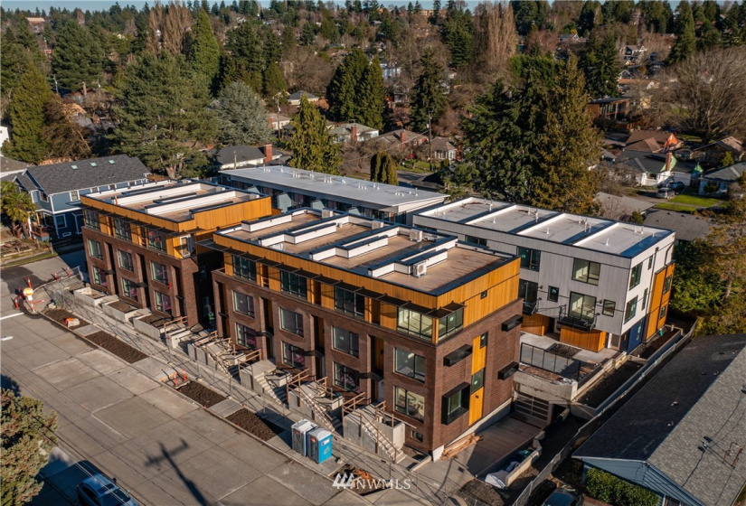 6550 Ravenna, Seattle, Washington 98115, 3 Bedrooms Bedrooms, ,1 BathroomBathrooms,Residential,For Sale,The Winston at Ravenna,Ravenna,NWM1881637