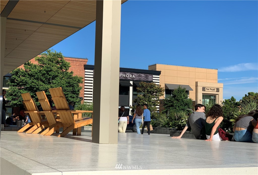 6550 Ravenna, Seattle, Washington 98115, 3 Bedrooms Bedrooms, ,1 BathroomBathrooms,Residential,For Sale,The Winston at Ravenna,Ravenna,NWM1881637