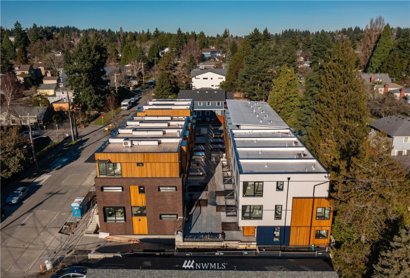 6560 Ravenna, Seattle, Washington 98115, 2 Bedrooms Bedrooms, ,Residential,For Sale,The Winston at Ravenna,Ravenna,NWM1883530