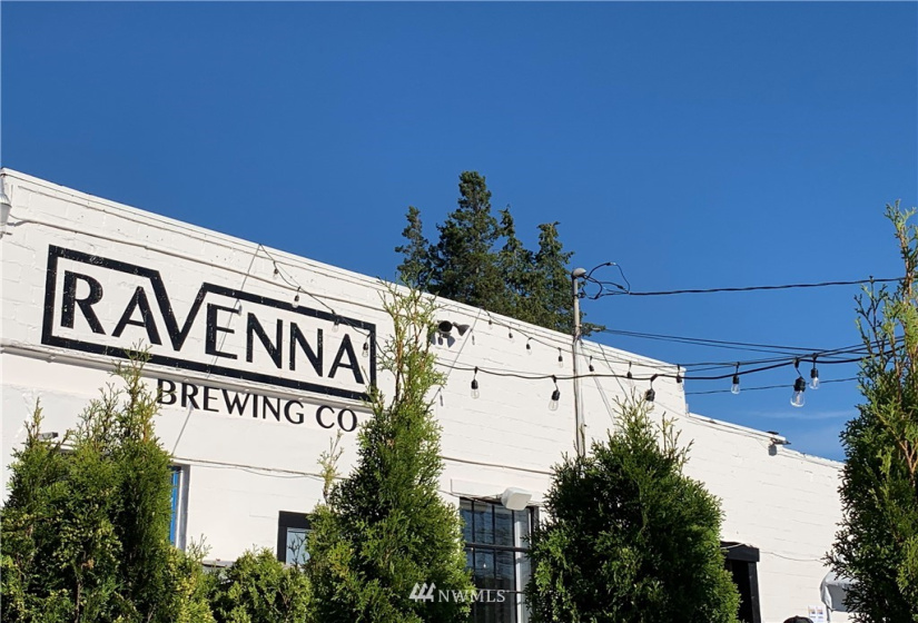 6560 Ravenna, Seattle, Washington 98115, 2 Bedrooms Bedrooms, ,Residential,For Sale,The Winston at Ravenna,Ravenna,NWM1883530