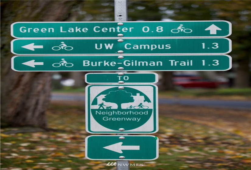 6560 Ravenna, Seattle, Washington 98115, 2 Bedrooms Bedrooms, ,Residential,For Sale,The Winston at Ravenna,Ravenna,NWM1883530