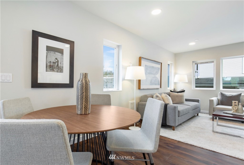 12510 15th, Seattle, Washington 98125, 2 Bedrooms Bedrooms, ,1 BathroomBathrooms,Residential,For Sale,Nora,15th,NWM1883538