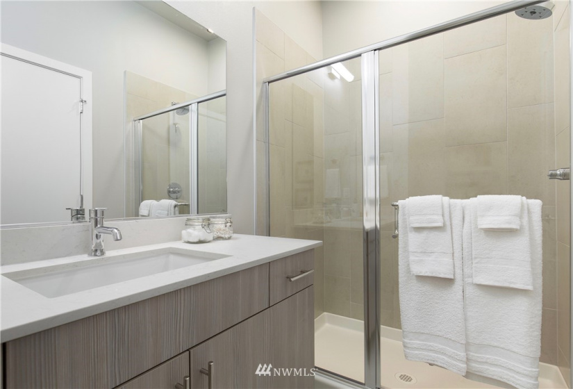 12510 15th, Seattle, Washington 98125, 2 Bedrooms Bedrooms, ,1 BathroomBathrooms,Residential,For Sale,Nora,15th,NWM1883538