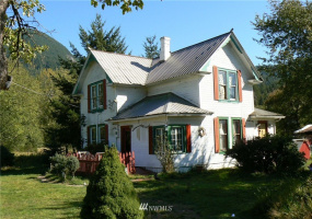 144 Main, Packwood, Washington 98361, 5 Bedrooms Bedrooms, ,1 BathroomBathrooms,Residential,For Sale,Main,NWM1883684