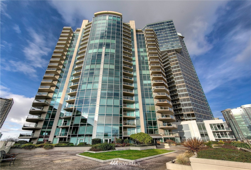 2000 1st, Seattle, Washington 98121, 2 Bedrooms Bedrooms, ,1 BathroomBathrooms,Residential,For Sale,One Pacific Tower,1st,NWM1881247