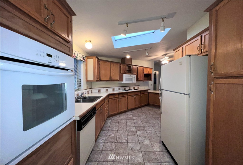 1009 Fir, Republic, Washington 99166, 3 Bedrooms Bedrooms, ,2 BathroomsBathrooms,Residential,For Sale,REPLAT OF CONLANS ADDITION,Fir,NWM1882168