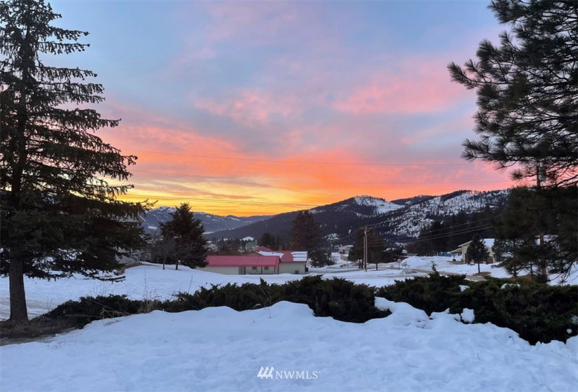 1009 Fir, Republic, Washington 99166, 3 Bedrooms Bedrooms, ,2 BathroomsBathrooms,Residential,For Sale,REPLAT OF CONLANS ADDITION,Fir,NWM1882168