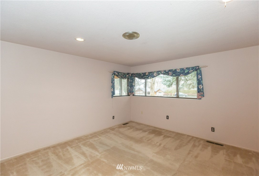 2127 School, Walla Walla, Washington 99362, 5 Bedrooms Bedrooms, ,1 BathroomBathrooms,Residential,For Sale,School,NWM1883746