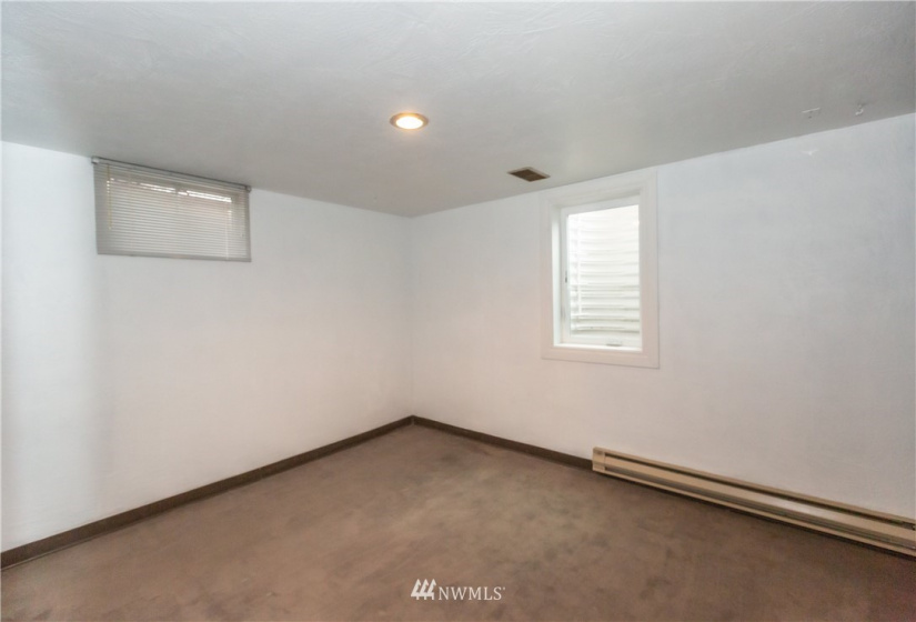 2127 School, Walla Walla, Washington 99362, 5 Bedrooms Bedrooms, ,1 BathroomBathrooms,Residential,For Sale,School,NWM1883746