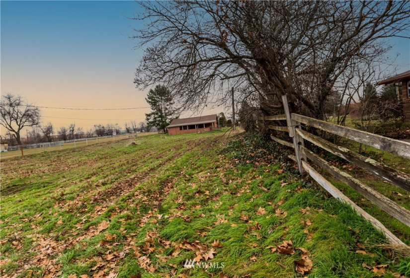 2127 School, Walla Walla, Washington 99362, 5 Bedrooms Bedrooms, ,1 BathroomBathrooms,Residential,For Sale,School,NWM1883746