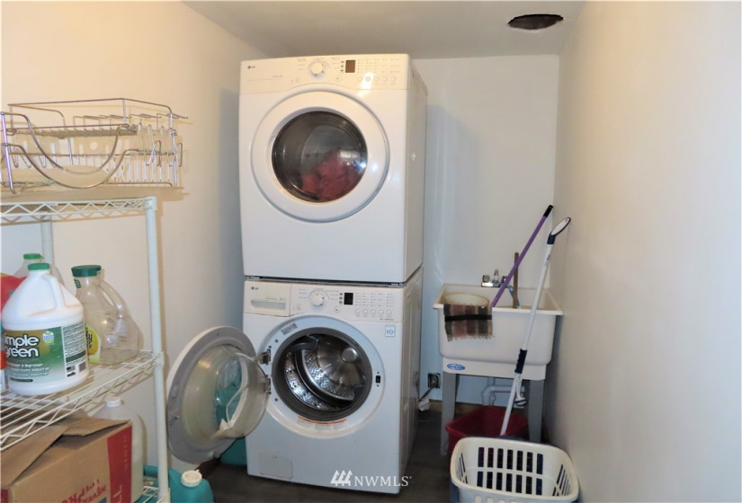 29 Green, Republic, Washington 99166, 3 Bedrooms Bedrooms, ,1 BathroomBathrooms,Residential,For Sale,Green,NWM1883813