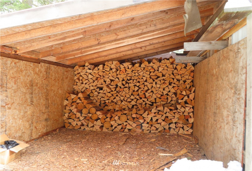 29 Green, Republic, Washington 99166, 3 Bedrooms Bedrooms, ,1 BathroomBathrooms,Residential,For Sale,Green,NWM1883813