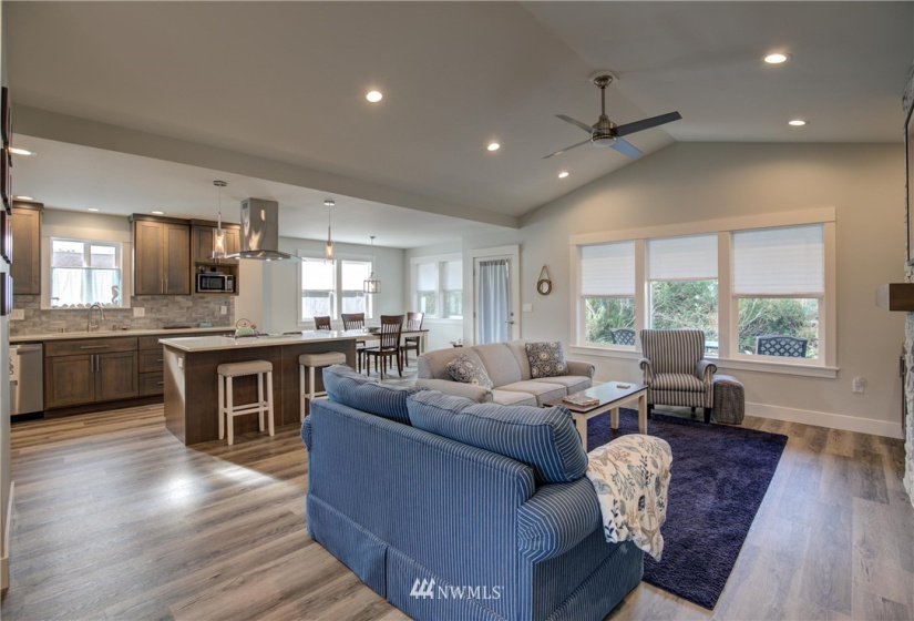 825 Ocean Shores, Ocean Shores, Washington 98569, 2 Bedrooms Bedrooms, ,1 BathroomBathrooms,Residential,For Sale,Ocean Shores,Ocean Shores,NWM1883800