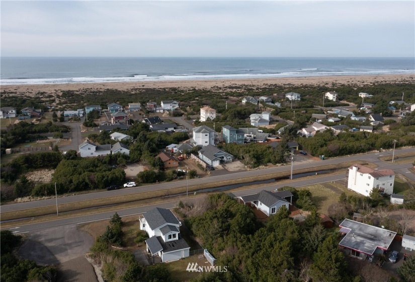 825 Ocean Shores, Ocean Shores, Washington 98569, 2 Bedrooms Bedrooms, ,1 BathroomBathrooms,Residential,For Sale,Ocean Shores,Ocean Shores,NWM1883800
