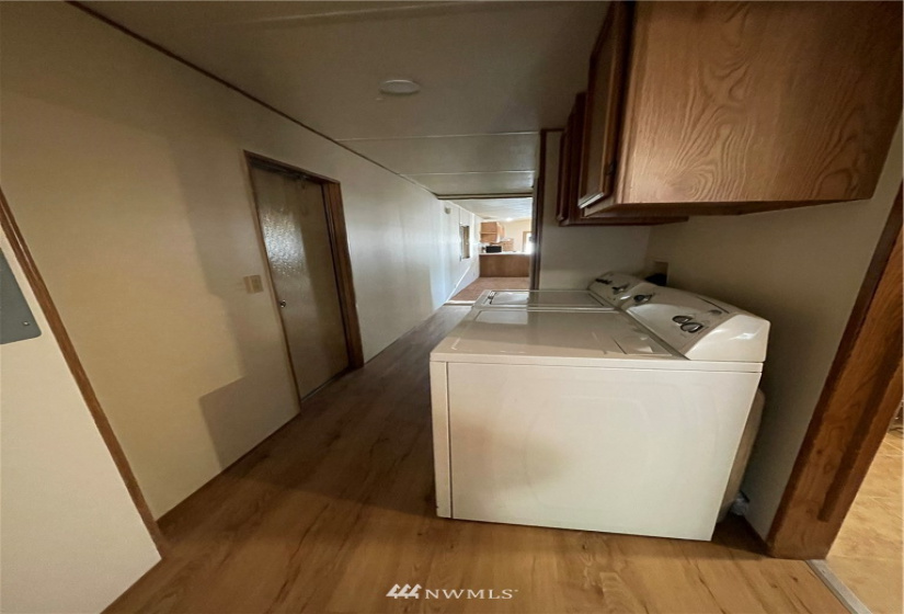 2302 R, Auburn, Washington 98002, 2 Bedrooms Bedrooms, ,1 BathroomBathrooms,Manufactured In Park,For Sale,R,NWM1883287