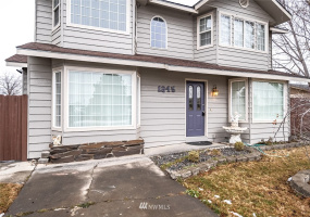 1245 Cedar St, Othello, Washington 99344, 4 Bedrooms Bedrooms, ,3 BathroomsBathrooms,Residential,For Sale,Cedar St,NWM1883949