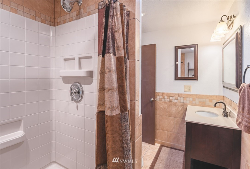 1245 Cedar St, Othello, Washington 99344, 4 Bedrooms Bedrooms, ,3 BathroomsBathrooms,Residential,For Sale,Cedar St,NWM1883949