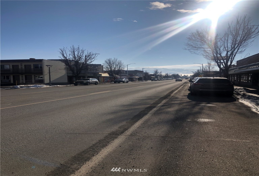 117 Main, Omak, Washington 98841, ,Commercial Sale,For Sale,Main,NWM1883876