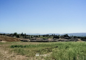 0 NKA Scenic, Yakima, Washington 98908, ,Land,For Sale,Sp 82-231,Scenic,NWM1883993