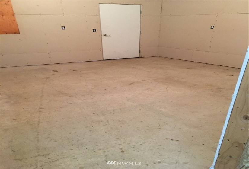 100 Lewis, Aberdeen, Washington 98520, 1 Bedroom Bedrooms, ,Residential,For Sale,Lewis,NWM1883972