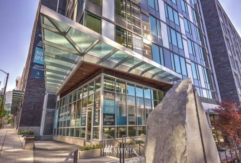 1145 Republican, Seattle, Washington 98109, 2 Bedrooms Bedrooms, ,2 BathroomsBathrooms,Residential Lease,For Rent,Republican,NWM1884017