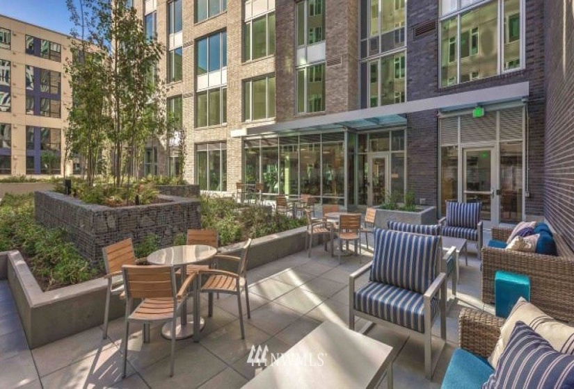 1145 Republican, Seattle, Washington 98109, 2 Bedrooms Bedrooms, ,2 BathroomsBathrooms,Residential Lease,For Rent,Republican,NWM1884024