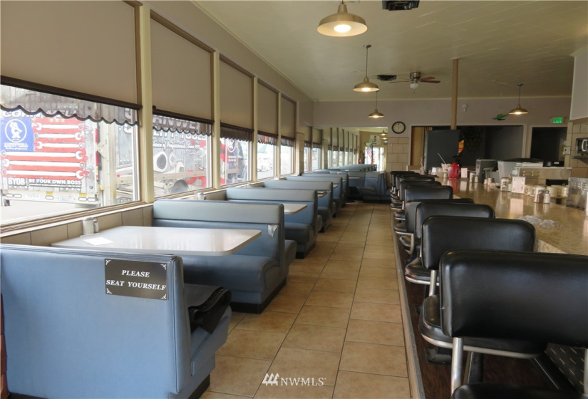 300 Main, Montesano, Washington 98563, ,Commercial Sale,For Sale,Main,NWM1883831