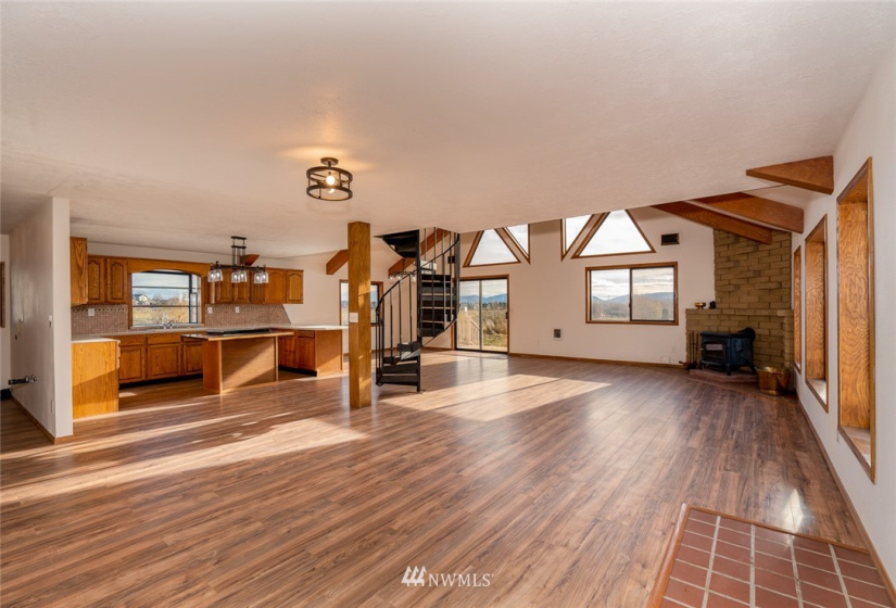 806 E Sanders, Ellensburg, Washington 98926, 3 Bedrooms Bedrooms, ,1 BathroomBathrooms,Residential,For Sale,Sanders,NWM1870854