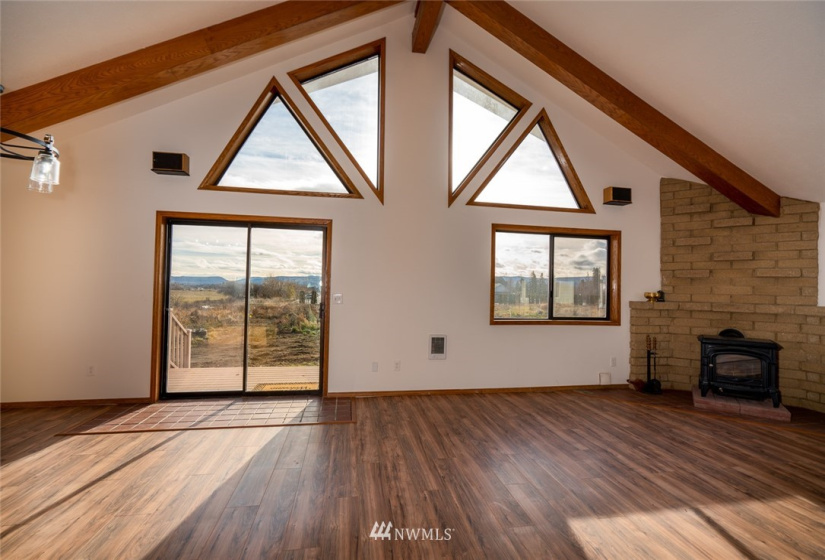 806 E Sanders, Ellensburg, Washington 98926, 3 Bedrooms Bedrooms, ,1 BathroomBathrooms,Residential,For Sale,Sanders,NWM1870854