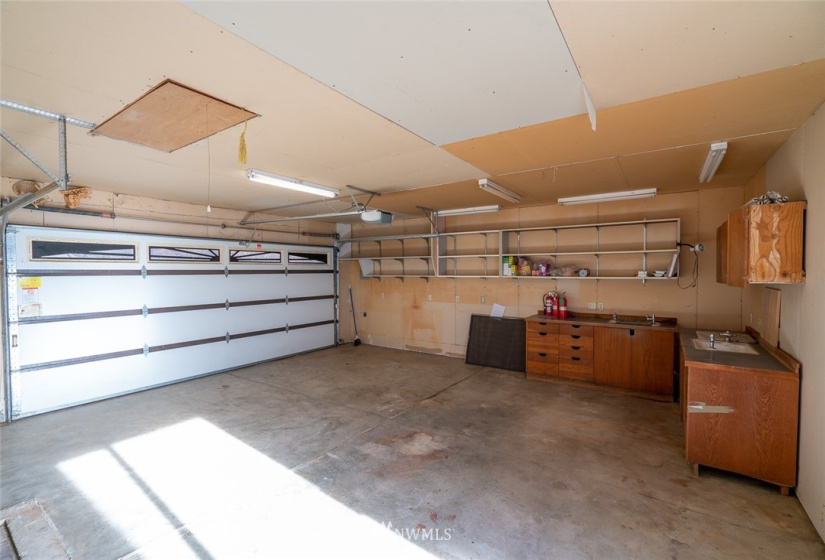 806 E Sanders, Ellensburg, Washington 98926, 3 Bedrooms Bedrooms, ,1 BathroomBathrooms,Residential,For Sale,Sanders,NWM1870854