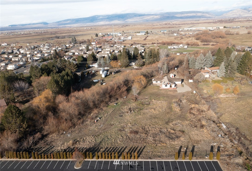 806 E Sanders, Ellensburg, Washington 98926, 3 Bedrooms Bedrooms, ,1 BathroomBathrooms,Residential,For Sale,Sanders,NWM1870854