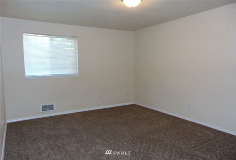 832 Casino, Everett, Washington 98204, 2 Bedrooms Bedrooms, ,1 BathroomBathrooms,Residential Lease,For Rent,Casino,NWM1884381