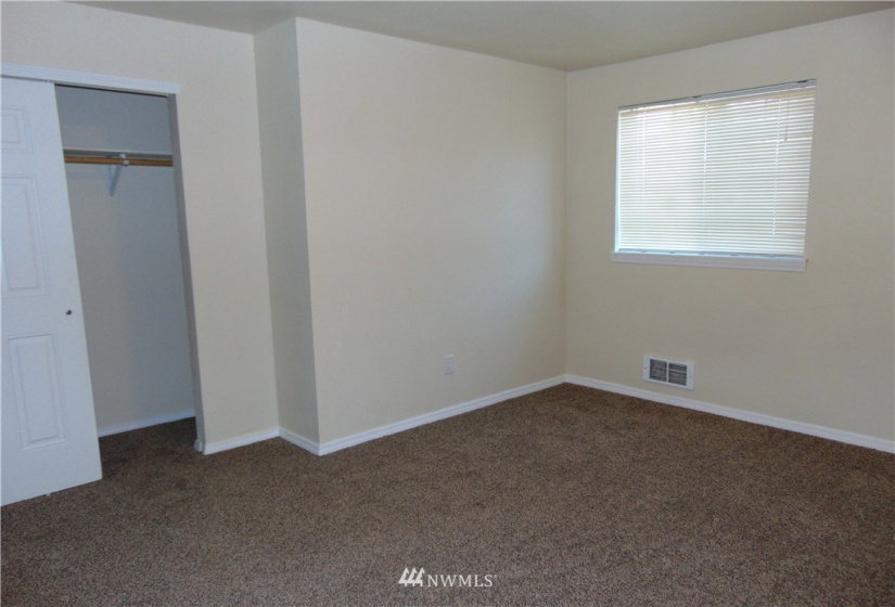 832 Casino, Everett, Washington 98204, 2 Bedrooms Bedrooms, ,1 BathroomBathrooms,Residential Lease,For Rent,Casino,NWM1884381