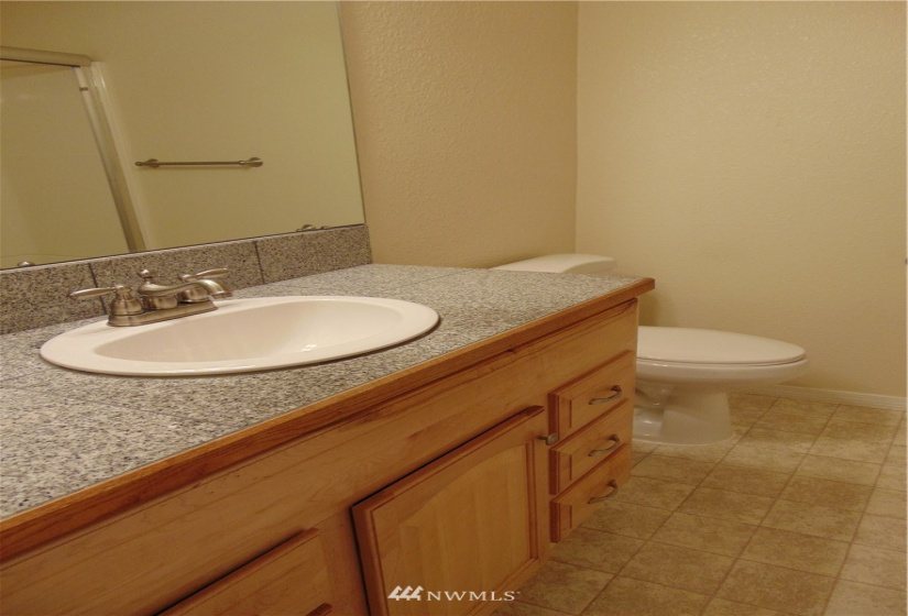 832 Casino, Everett, Washington 98204, 2 Bedrooms Bedrooms, ,1 BathroomBathrooms,Residential Lease,For Rent,Casino,NWM1884381