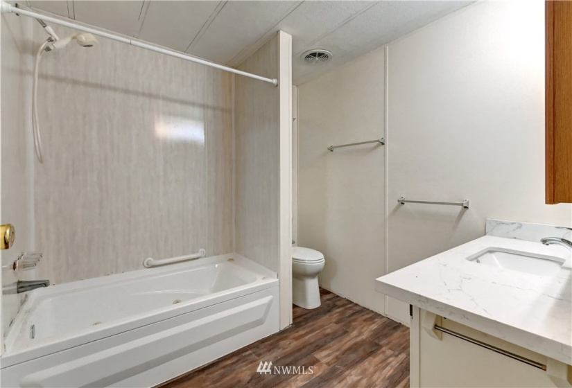 2200 196th, Bothell, Washington 98012, 3 Bedrooms Bedrooms, ,1 BathroomBathrooms,Manufactured In Park,For Sale,196th,NWM1883819