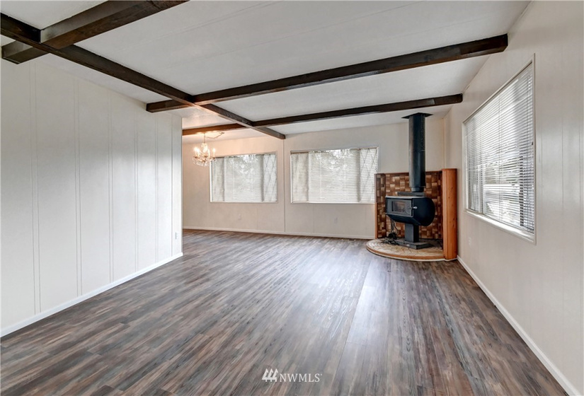 2200 196th, Bothell, Washington 98012, 3 Bedrooms Bedrooms, ,1 BathroomBathrooms,Manufactured In Park,For Sale,196th,NWM1883819