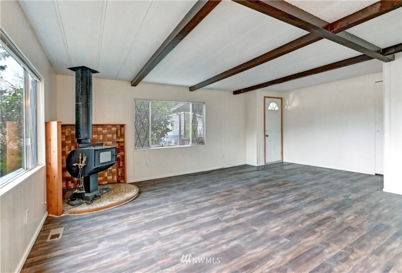 2200 196th, Bothell, Washington 98012, 3 Bedrooms Bedrooms, ,1 BathroomBathrooms,Manufactured In Park,For Sale,196th,NWM1883819
