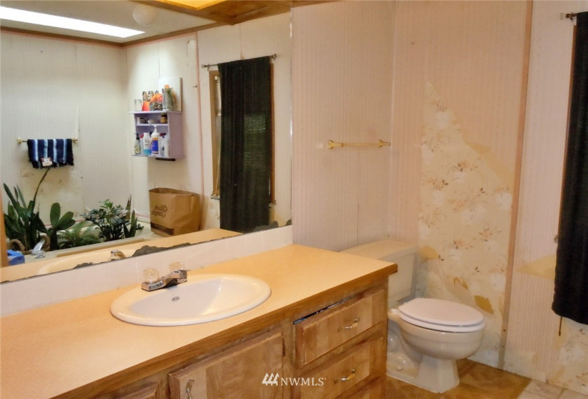 2850 Erlands Point, Bremerton, Washington 98312, 2 Bedrooms Bedrooms, ,2 BathroomsBathrooms,Manufactured In Park,For Sale,Erlands Point,NWM1883145