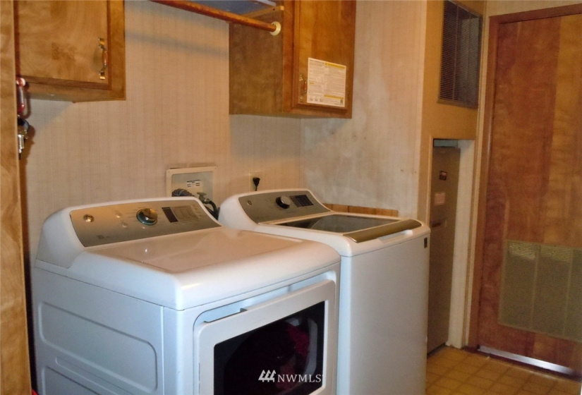 2850 Erlands Point, Bremerton, Washington 98312, 2 Bedrooms Bedrooms, ,2 BathroomsBathrooms,Manufactured In Park,For Sale,Erlands Point,NWM1883145