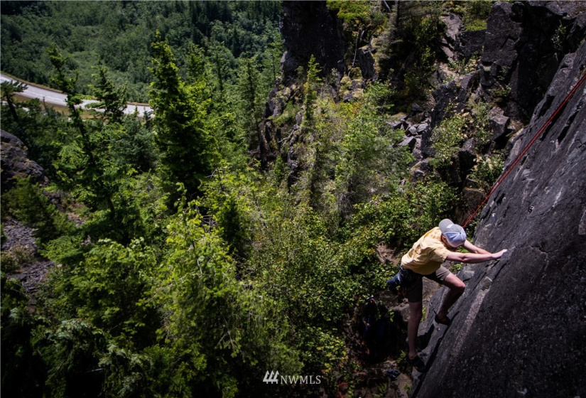 0 Snoqualmie DR, Snoqualmie Pass, Washington 98068, ,Land,For Sale,Snoqualmie DR,NWM1883649