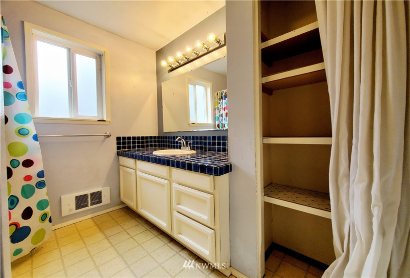 2170 Bogachiel, Forks, Washington 98331, 3 Bedrooms Bedrooms, ,1 BathroomBathrooms,Residential,For Sale,Bogachiel,NWM1882868