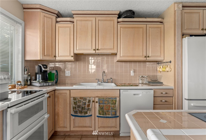 211 8 Guiberson, Winlock, Washington 98596, 4 Bedrooms Bedrooms, ,3 BathroomsBathrooms,Residential,For Sale,Guiberson,NWM1880398