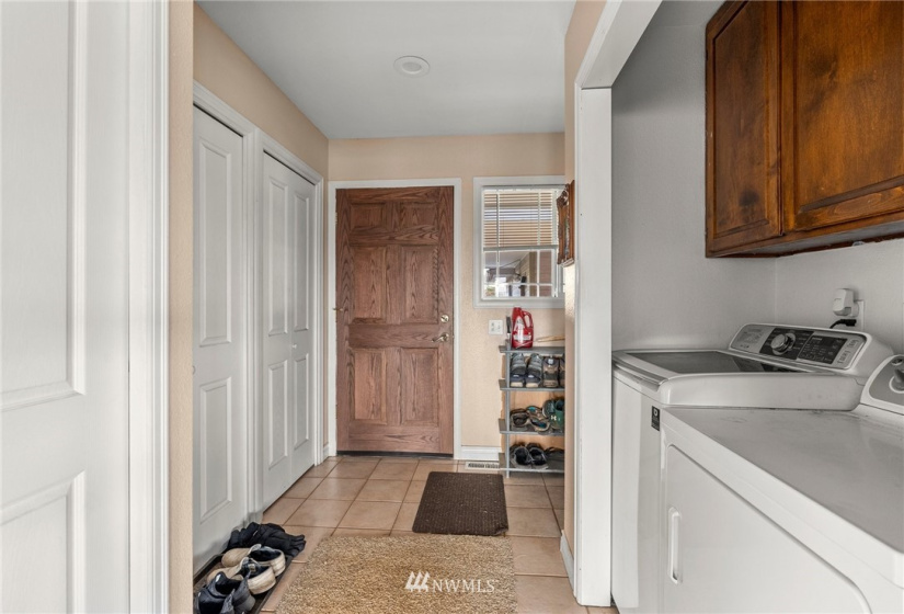 211 8 Guiberson, Winlock, Washington 98596, 4 Bedrooms Bedrooms, ,3 BathroomsBathrooms,Residential,For Sale,Guiberson,NWM1880398