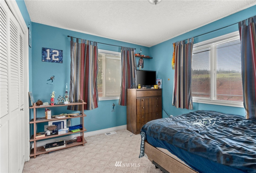 211 8 Guiberson, Winlock, Washington 98596, 4 Bedrooms Bedrooms, ,3 BathroomsBathrooms,Residential,For Sale,Guiberson,NWM1880398